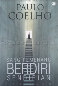 Image of Sang pemenang berdiri sendirian